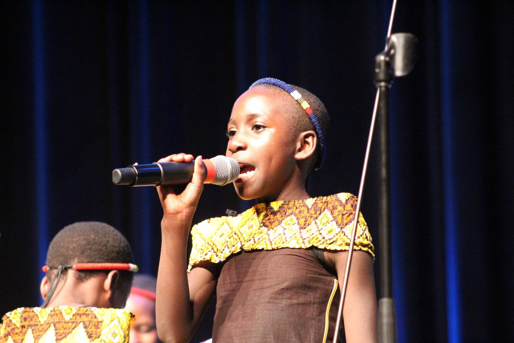 110719-reed-gallery-choir008